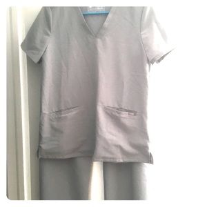 Figs Scrubs NWOT Top S Bottoms M